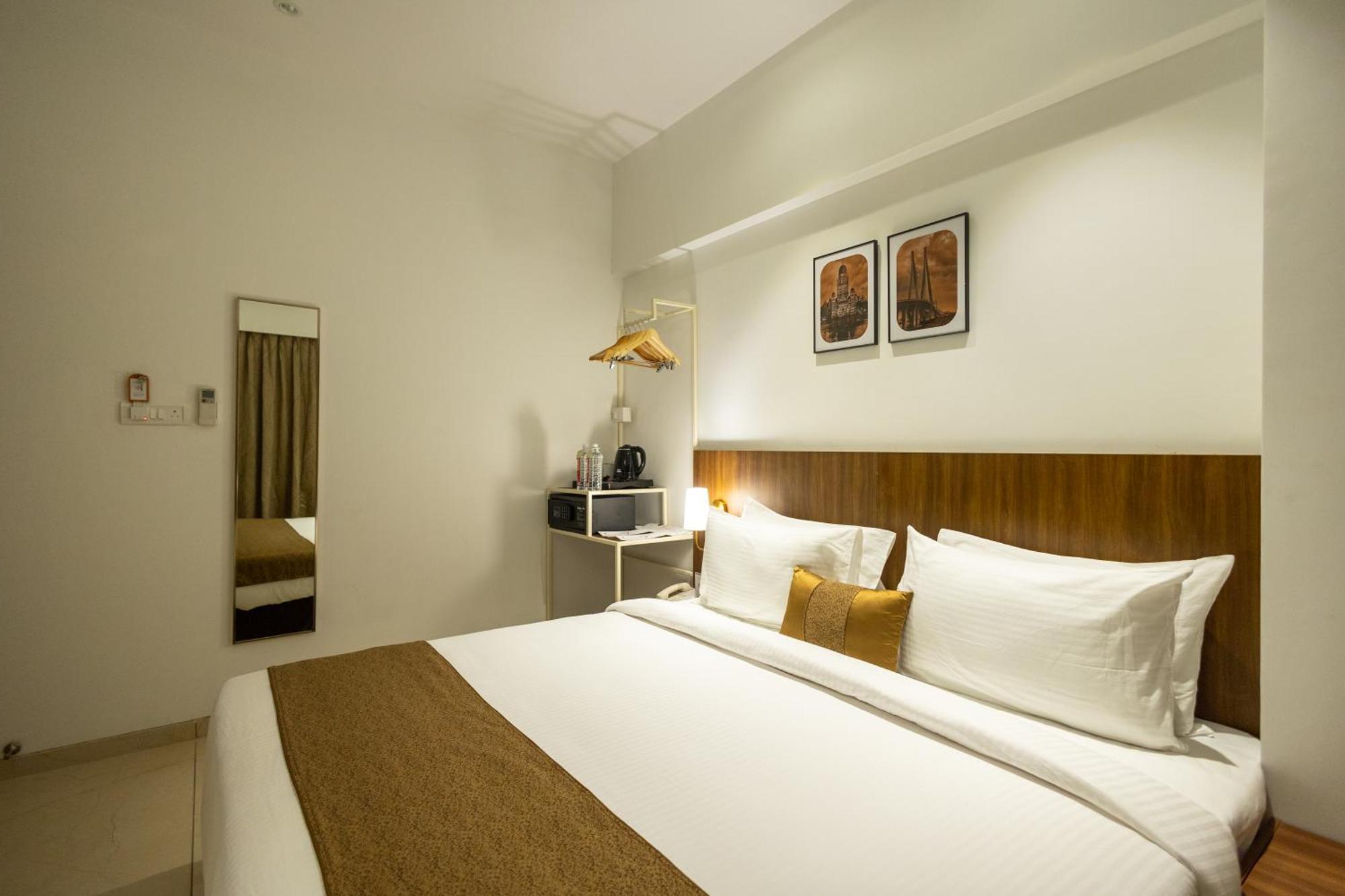 Freesia Residency By Express Inn - Nová Bombaj Exteriér fotografie